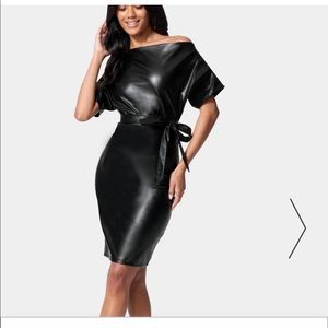 Bebe. Black Dolman Sleeve Vegan Dress